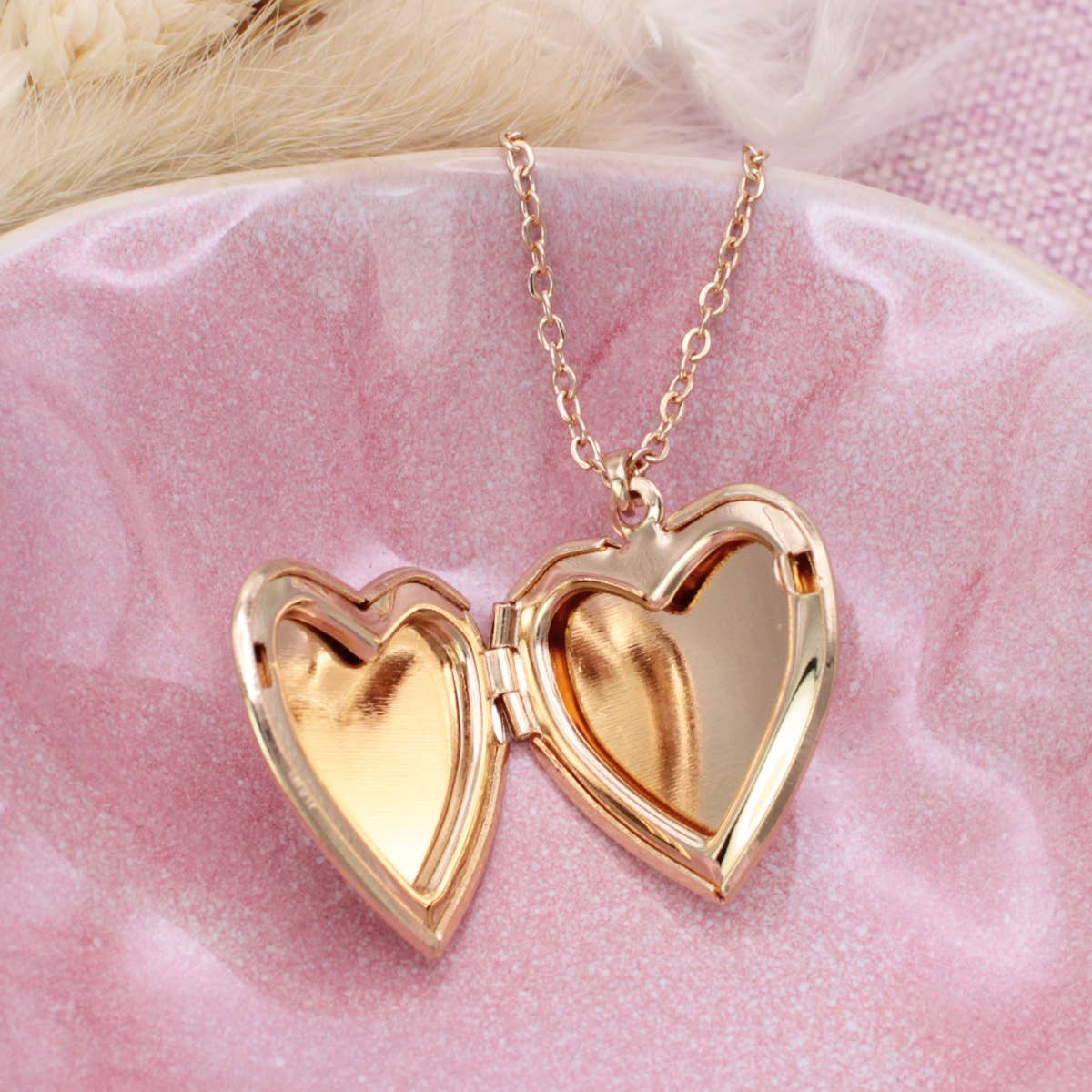 ZAD - Cherished Memories Gold Heart Locket Necklace