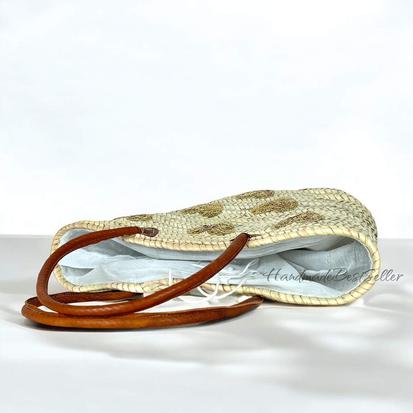 HandmadeBestSeller - Straw Bag with Leather Handles and Heart Sequin Design