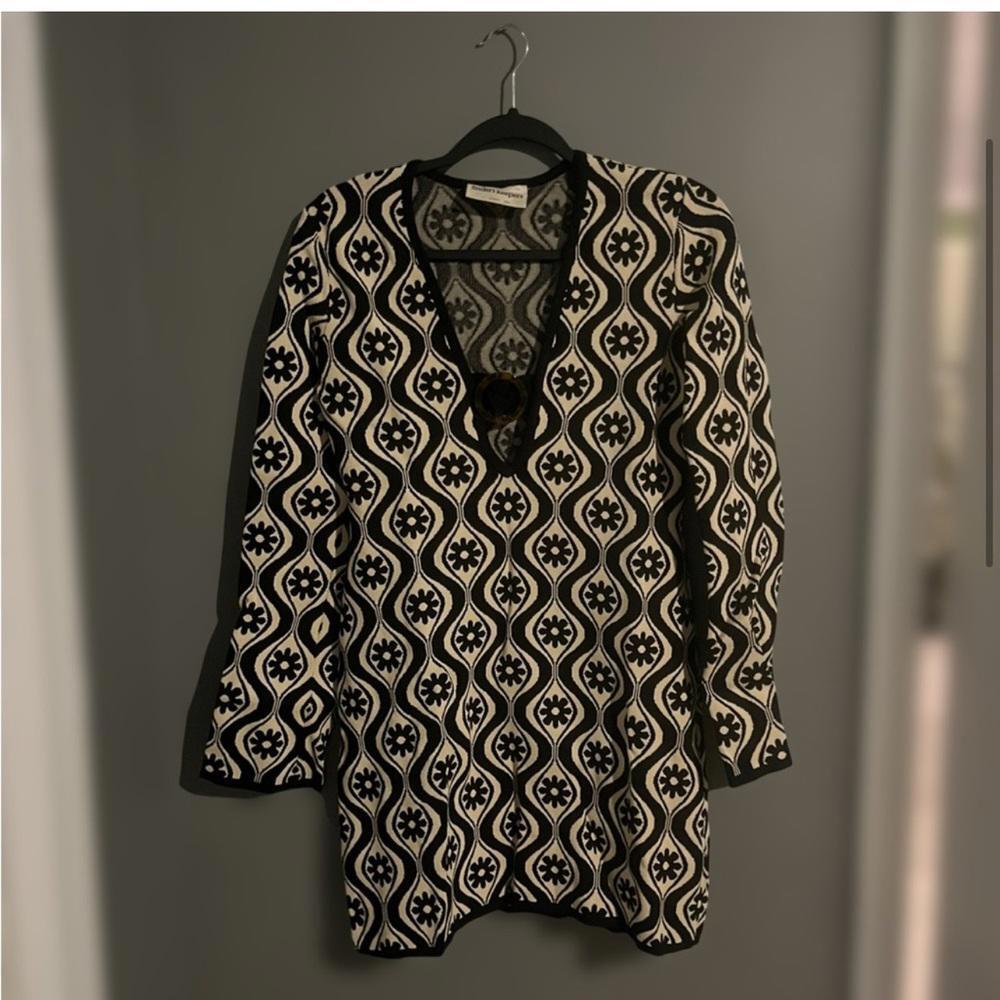 Finders Keepers- Chic Black and White Patterned Mini Dress