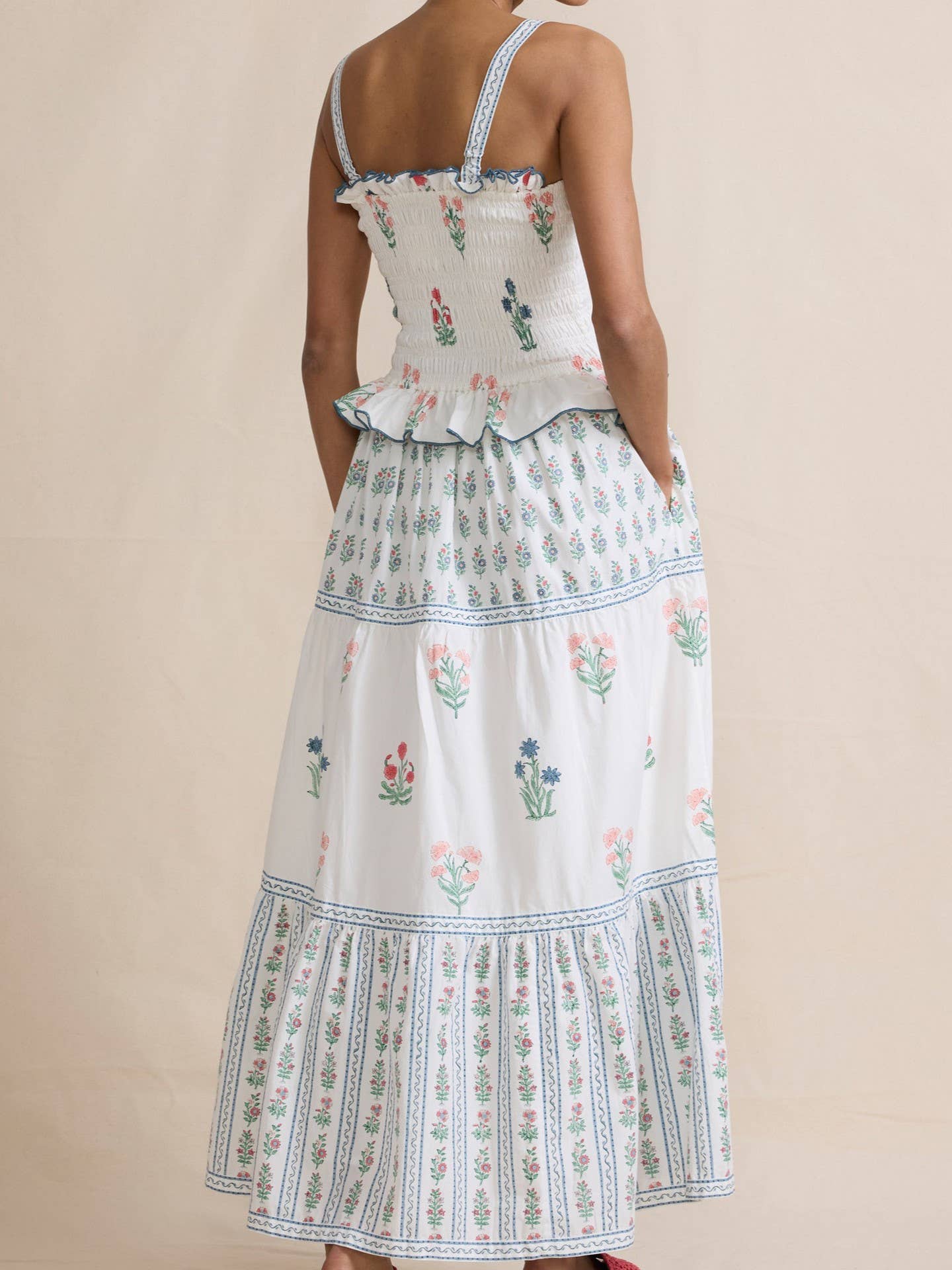 Rosa Clothing - Wavy Floral Luscious Slip Puffy Dress: White / M