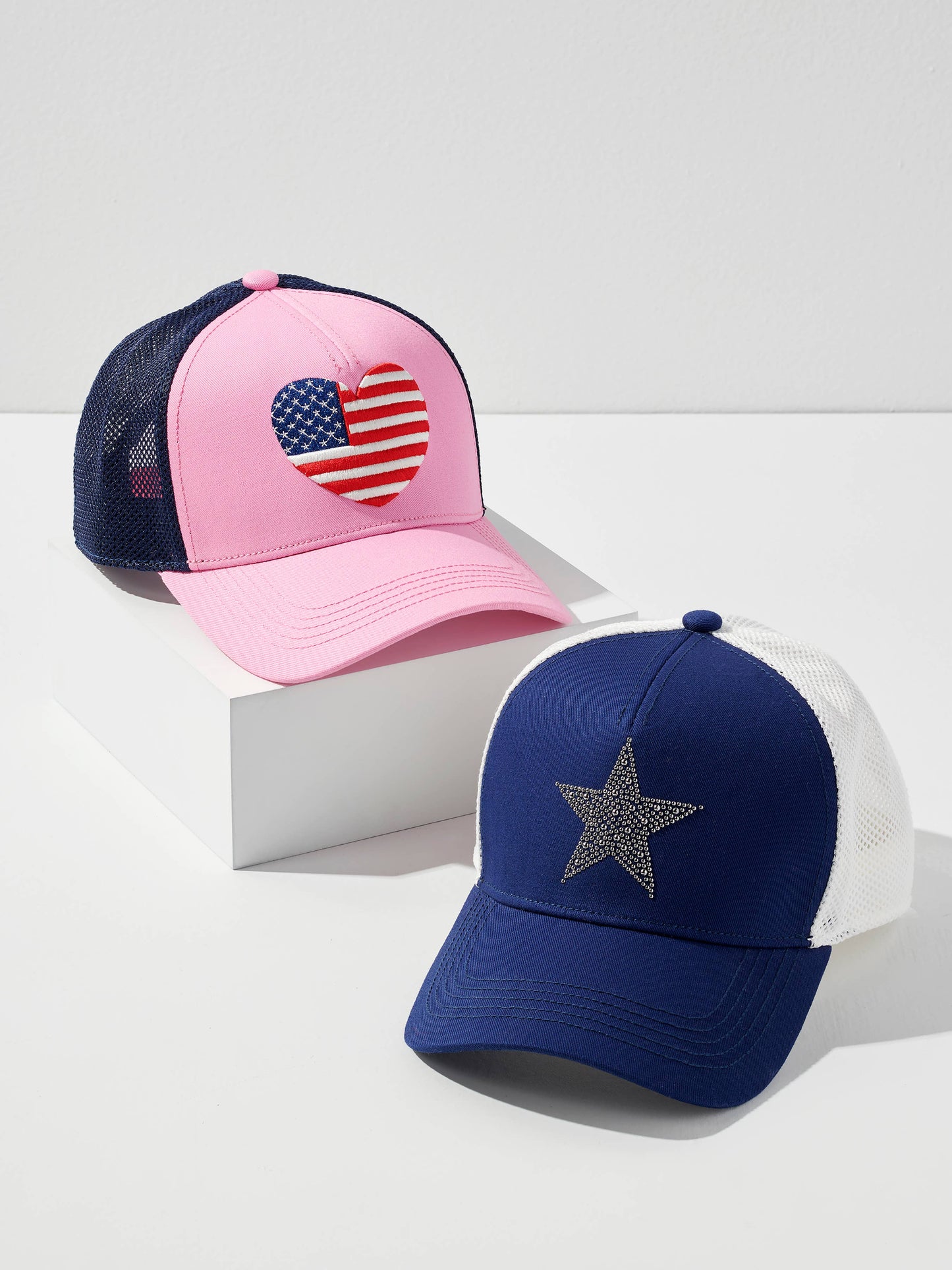 Shiraleah - HEART FLAG TRUCKER HAT