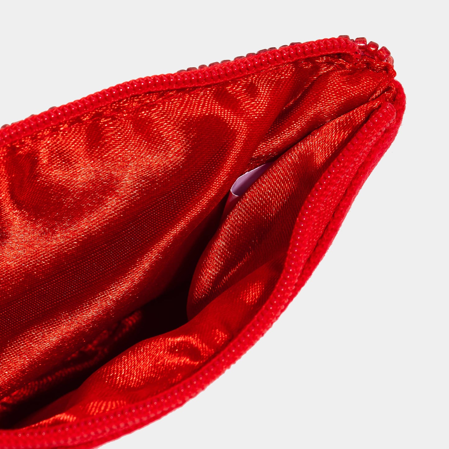 Collections by Fame Accessories - White Heart Seed Beaded Coin Purse: RED