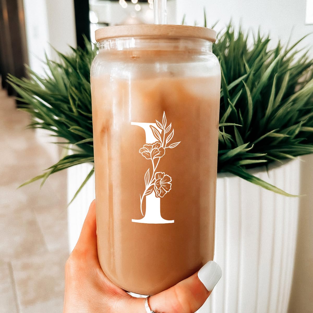 SANDJEST Monogrammed Gifts for Women - Monogram D Initial Glass Cup 16 Oz Can Coffee Cups with Lid and Straw - Monogram Initials Gifts for Womens on Birthday