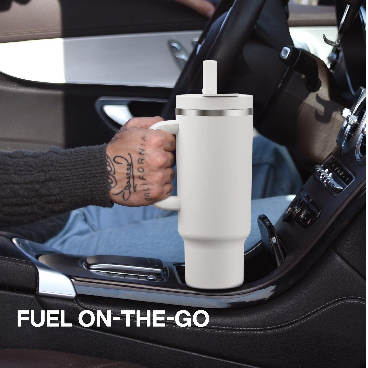 32 oz Tumbler with Handle and Straw: Stainless Steel Insulated Tumbler Keeps Cold for 24 Hours, Leakproof Travel Cup Fits in Cup Holder and BPA-Free, Aquamarine Blue