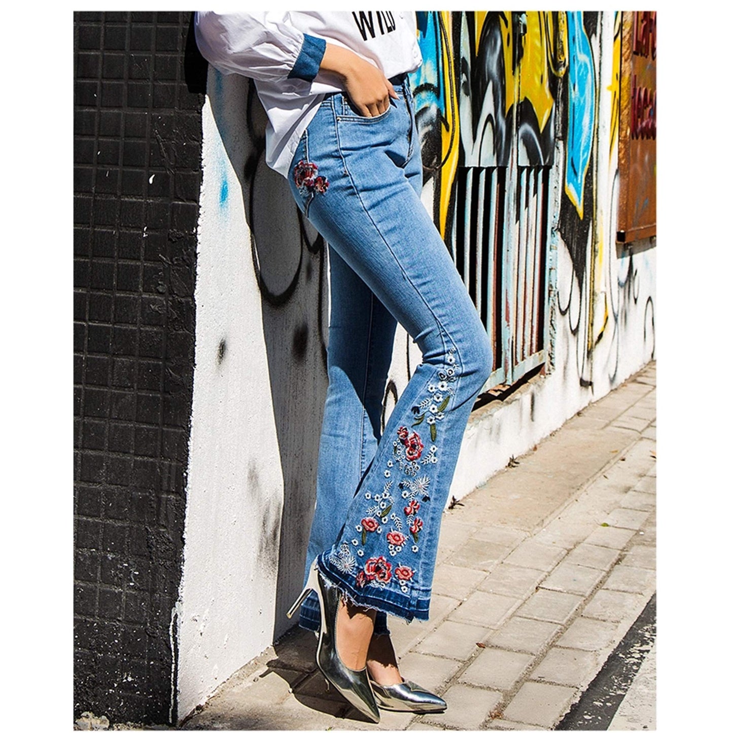 Lisskolo Bell Bottom Jeans for Women Flared Floral Embroidered Jean Wide Leg Denim Pants