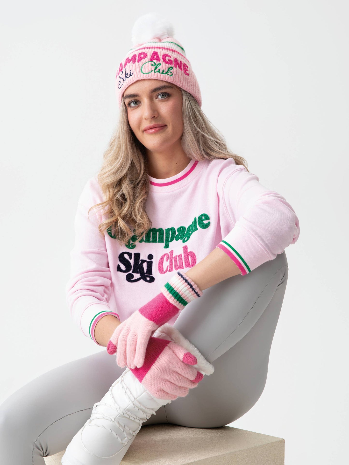 "CHAMPAGNE SKI CLUB" SWEATSHIRT