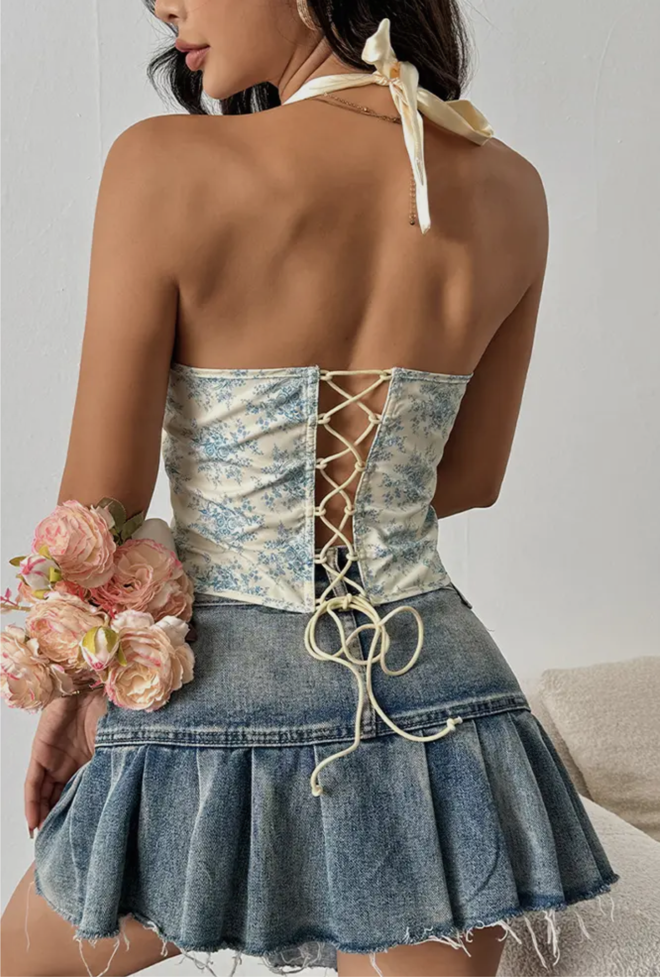 Low Cut Ruffle Edge Print Backless
Halter Corset Top