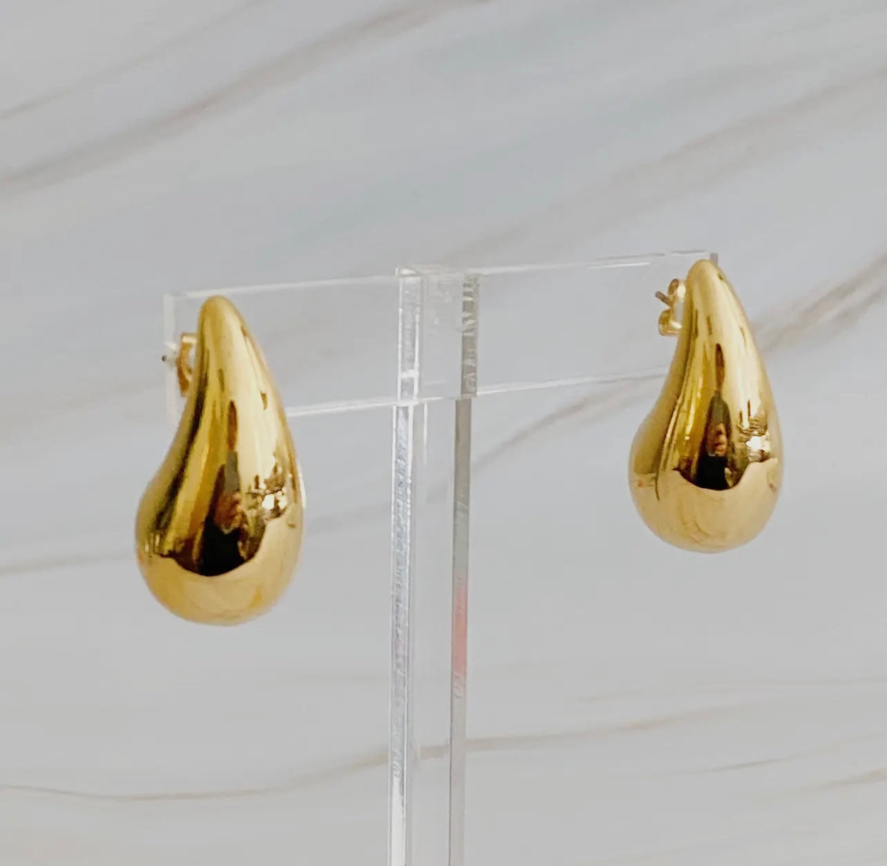 Statement Hollow Teardrop
Stud Earrings