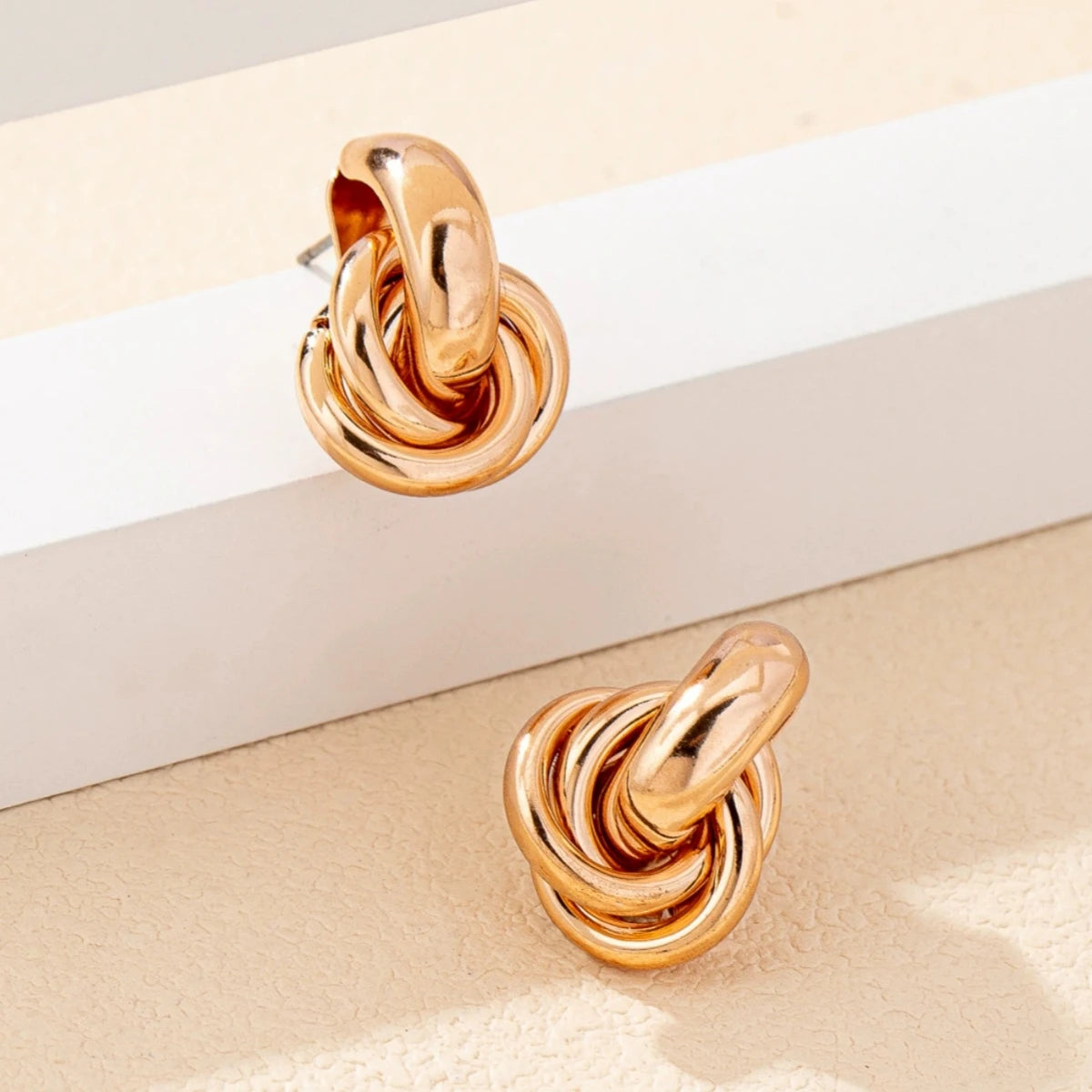 Gold SIlver Color Knot Hoop Earring For Women Shiny Plating Trendy Earring Stud Cute Daily Wear Jewelry