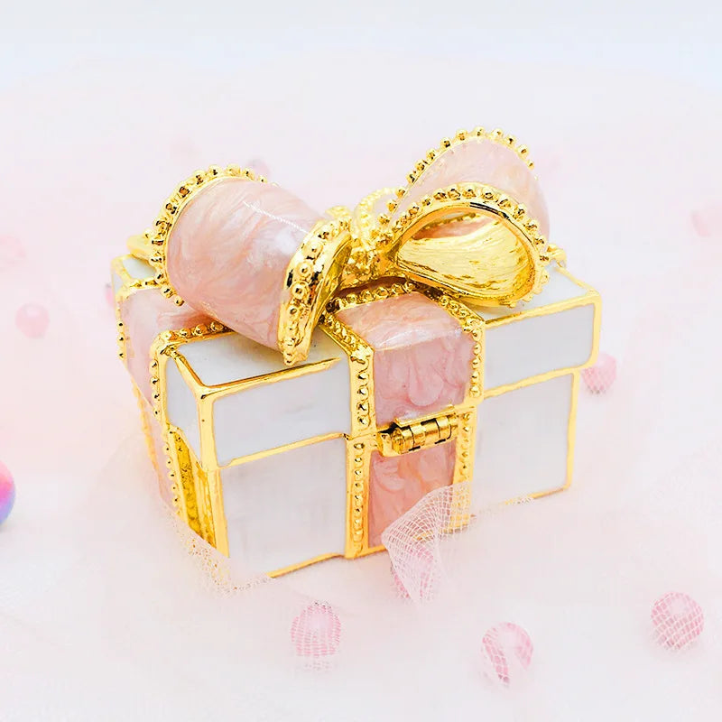 High-grade exquisite gift ornaments. Enamel jewelry box. Bow alloy crafts. Ring box Necklace storage box. Makeup desk storage