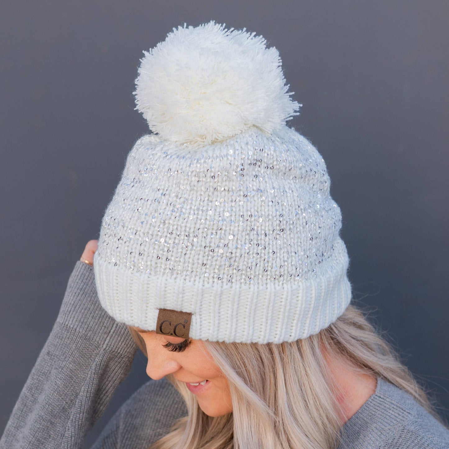 Truly Contagious - CC Sequin Pom Beanie ( HTE0034 ): Black/Silver