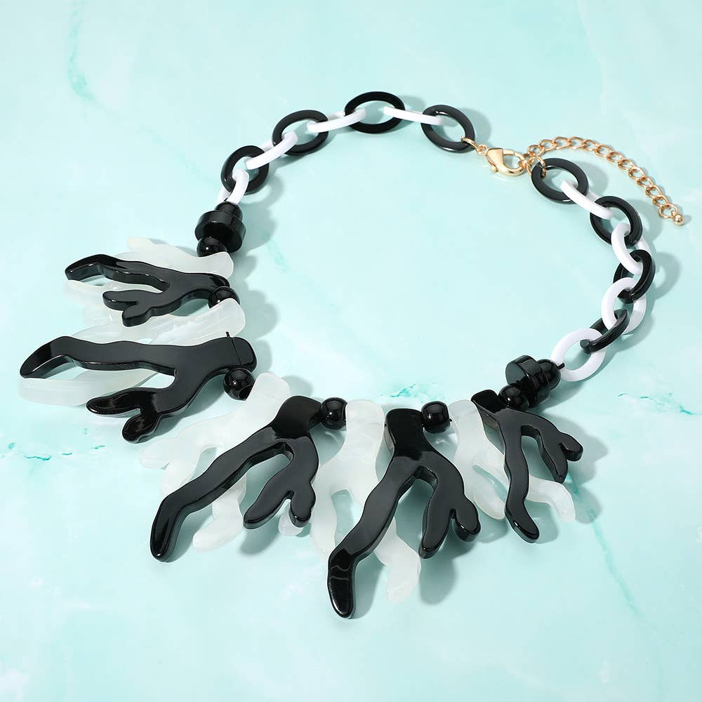 Sensibling Corp. - Celluloid Acetate Coral Beaded Collar Necklace: Red