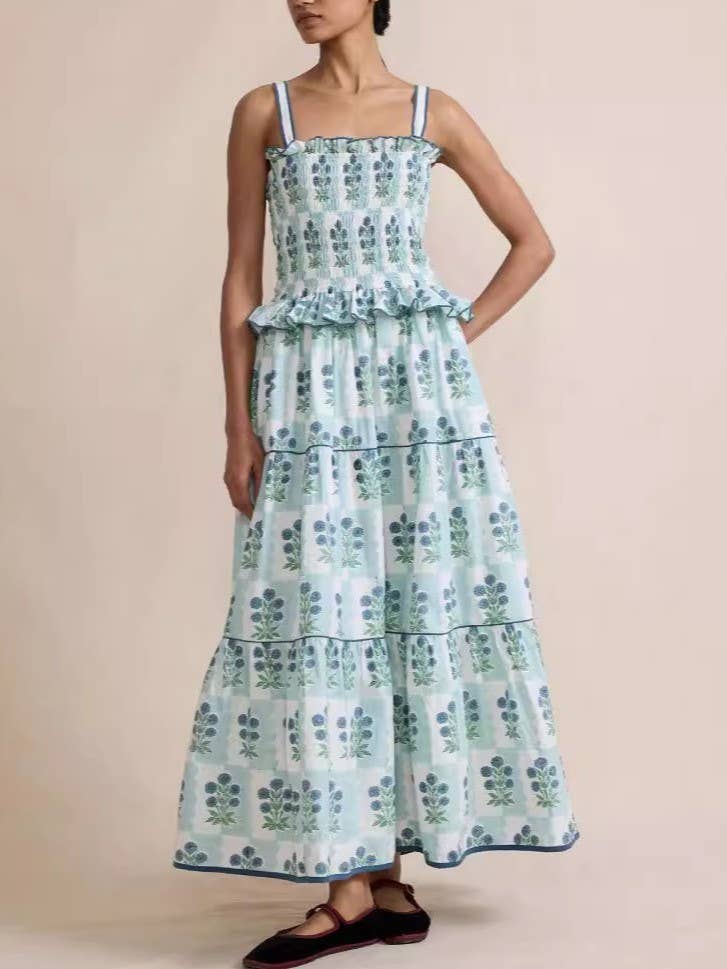 Rosa Clothing - Wavy Floral Luscious Slip Puffy Dress: White / M