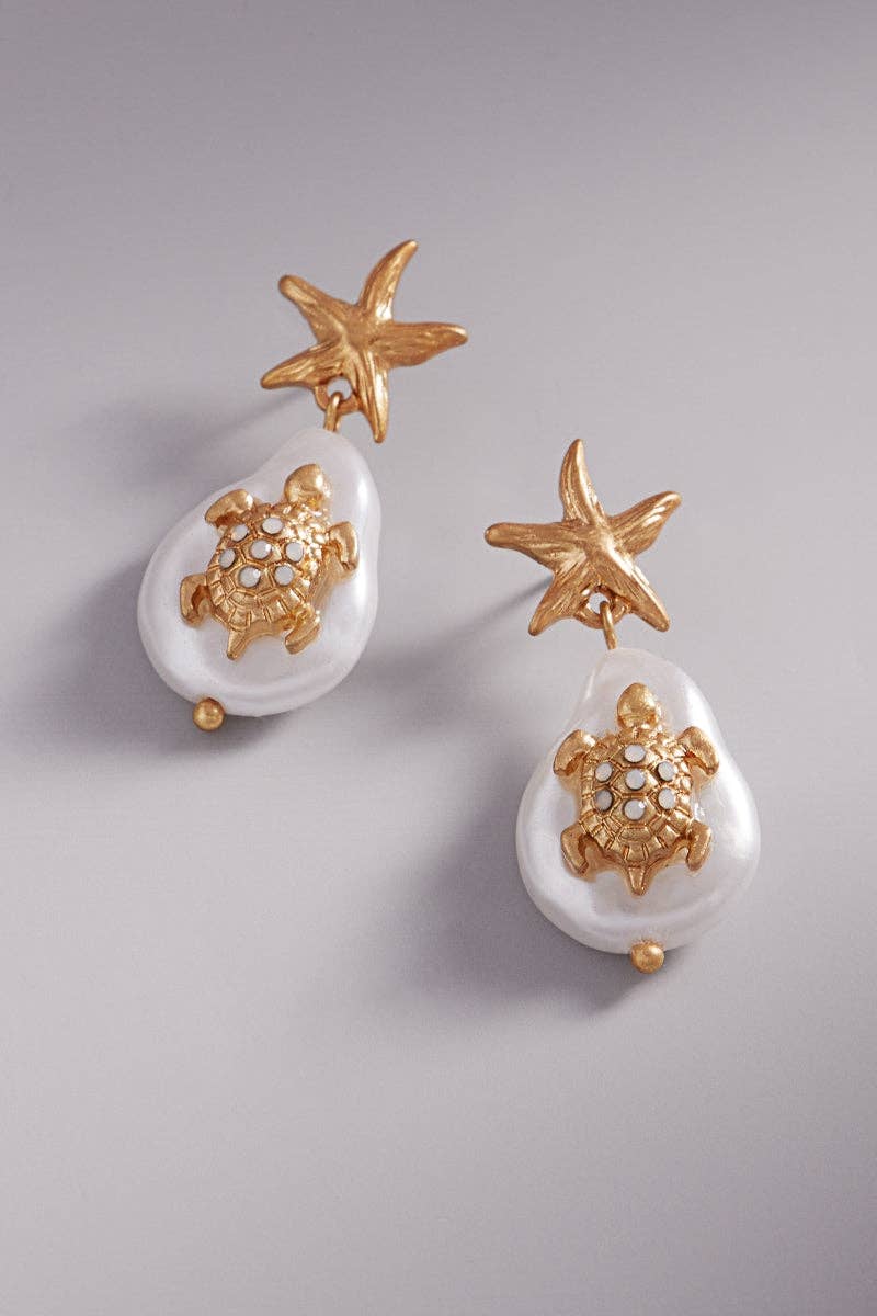 Designature New York - Summer Turtle Pearl Hypoallergenic Post Earrings: VG / ONE