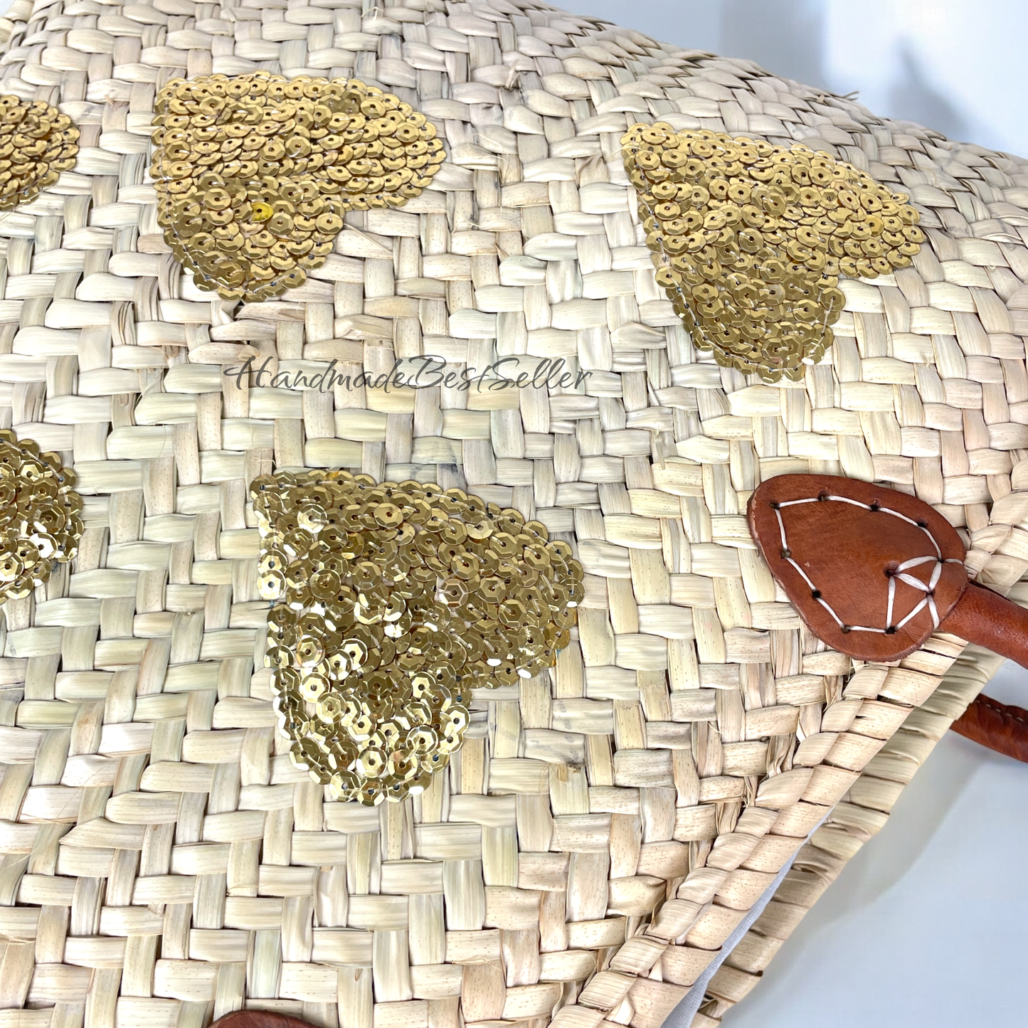 HandmadeBestSeller - Straw Bag with Leather Handles and Heart Sequin Design