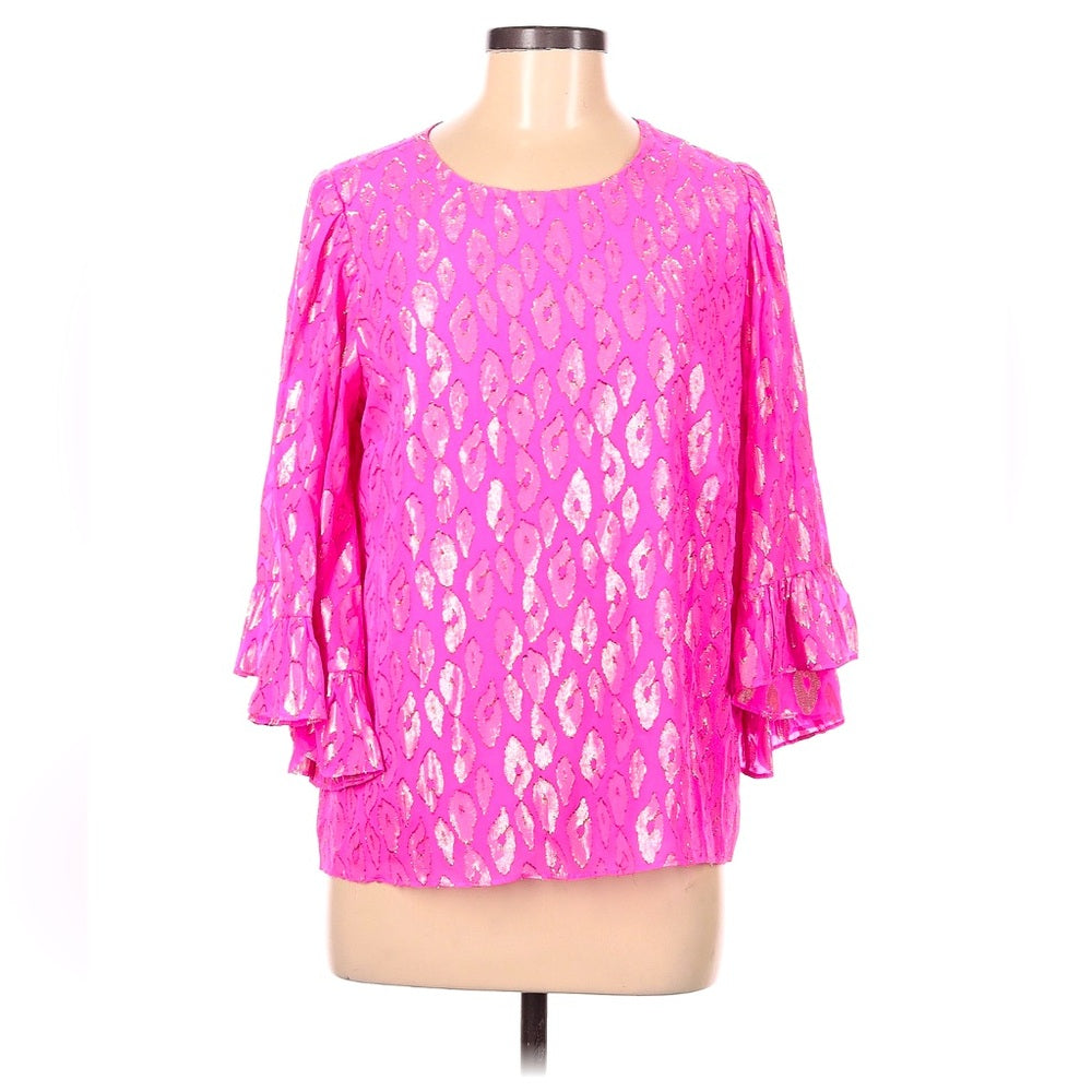 Lilly Pulitzer
Size M 3/4 sleeve silk top