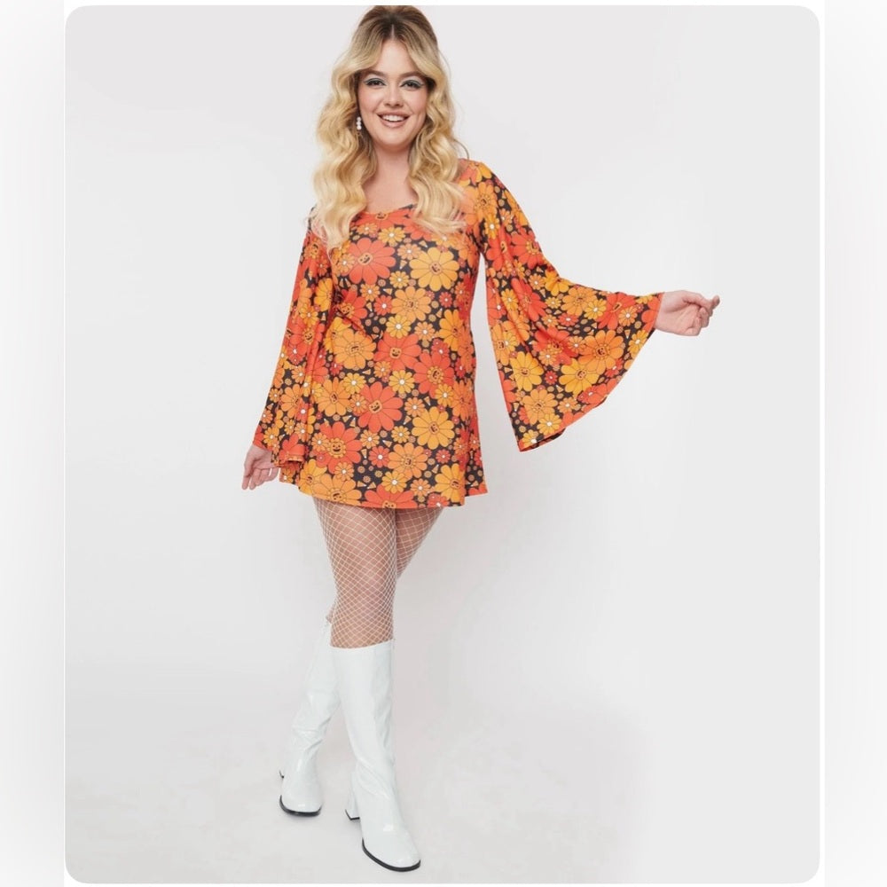 NWOT- Unique Vintage Smak Parlour Pumpkin Mod Floral
Downtown Scene Mini Dress