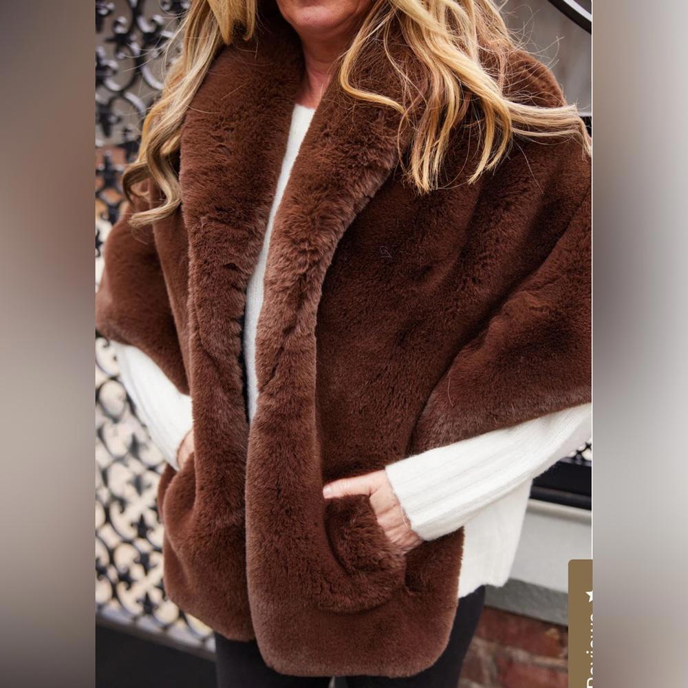 Luxurious Brown Faux Fur Shawl Wrap