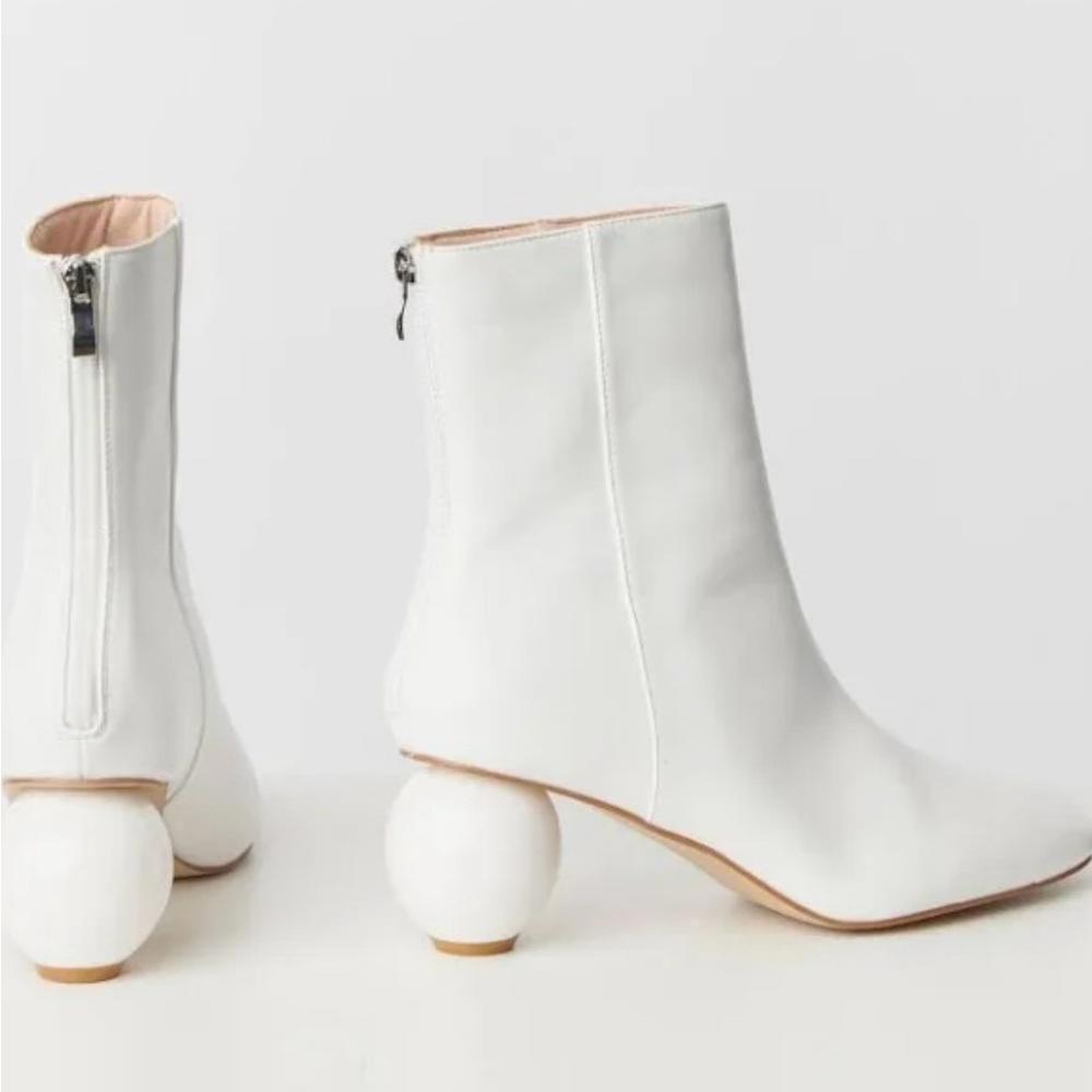 Unique Vintage White Ankle Boots with Unique Ball Heels