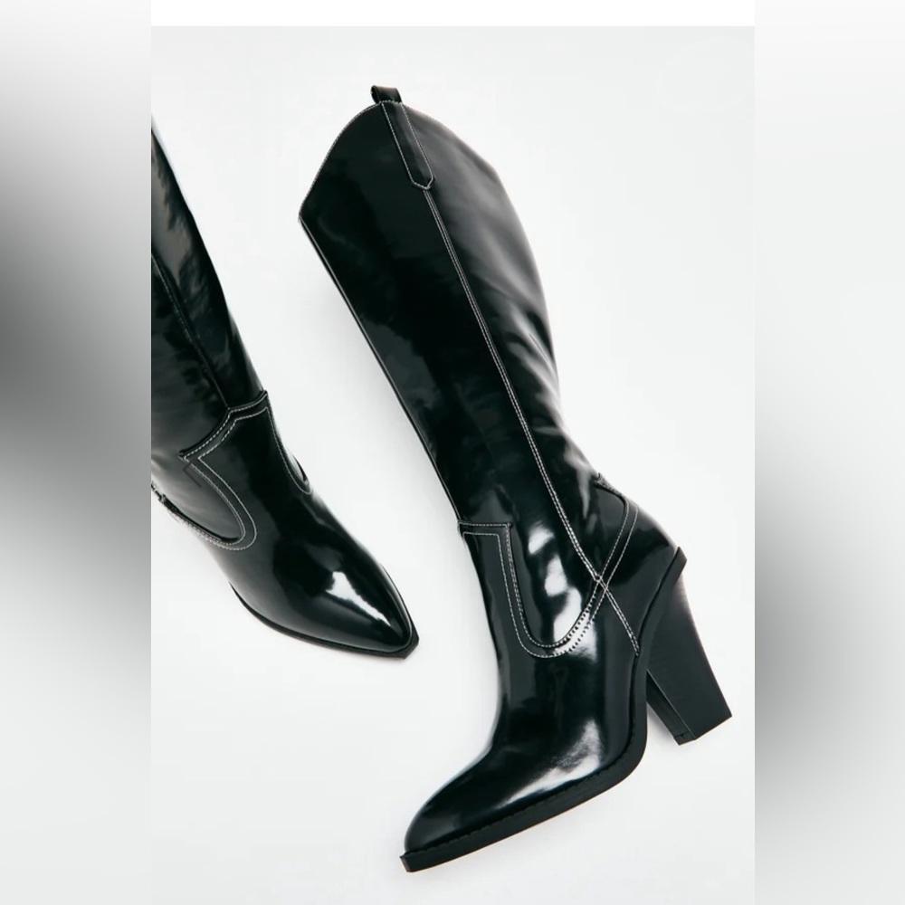 Chic Black Heeled Knee-High Boots