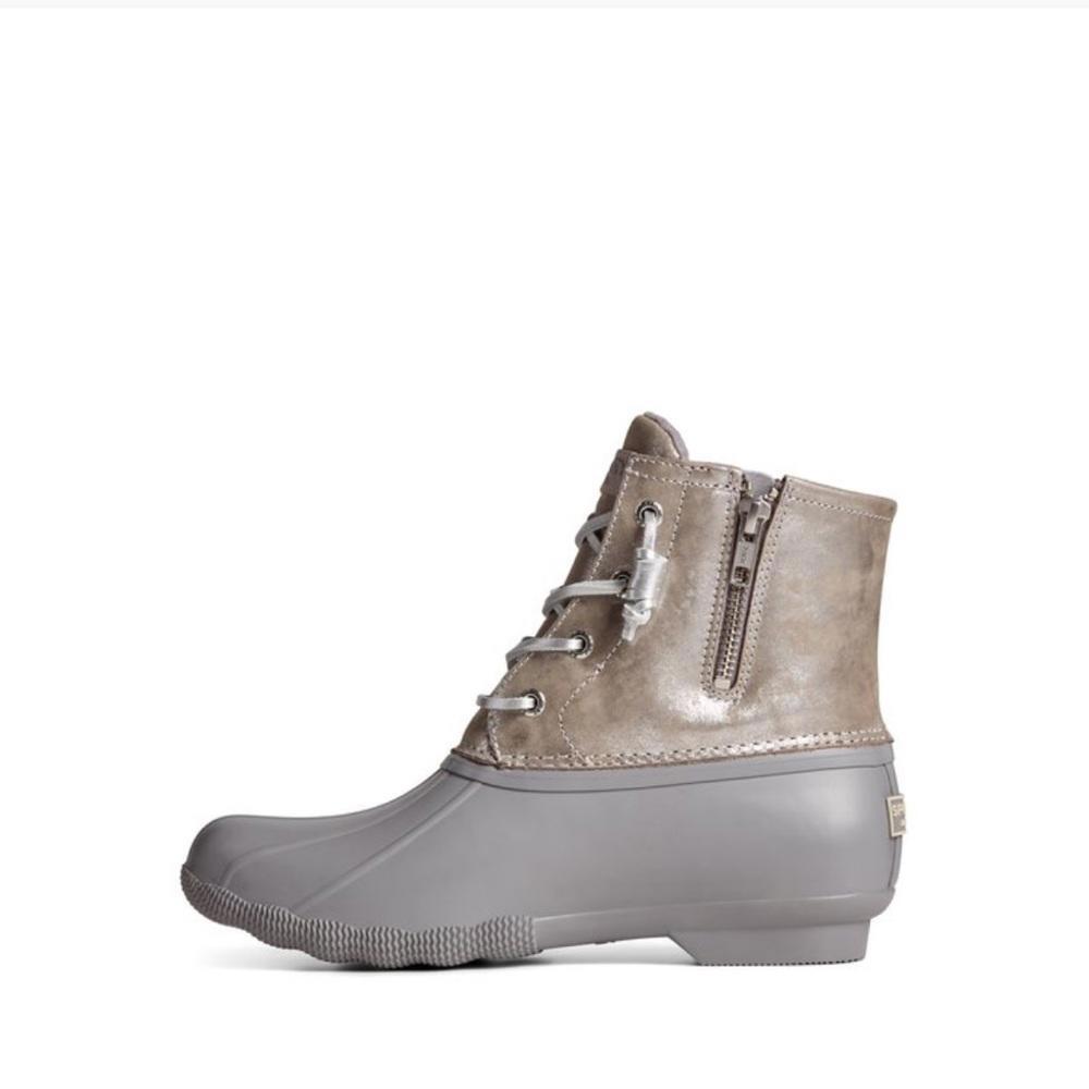 Sperry Women's Duck Boots - Stylish & Waterproof Gray Ankle Booties