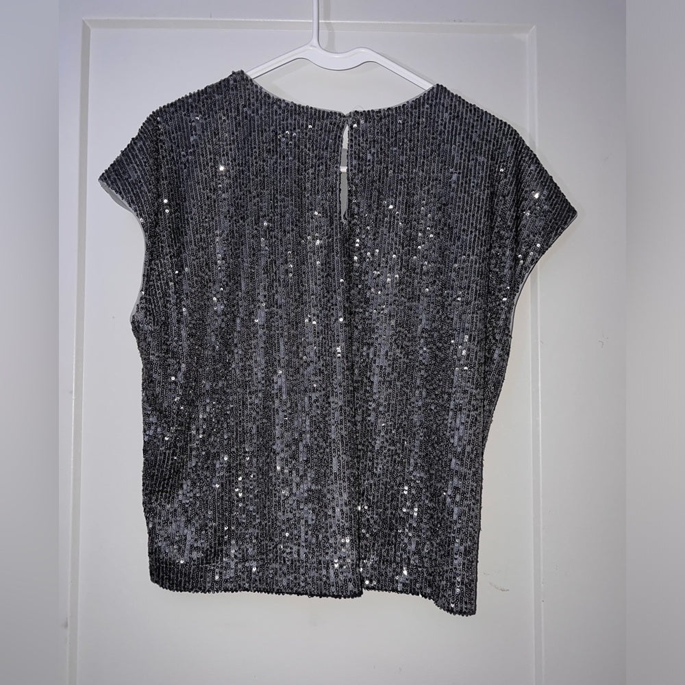 Sequin Knot Cap Sleeve Top