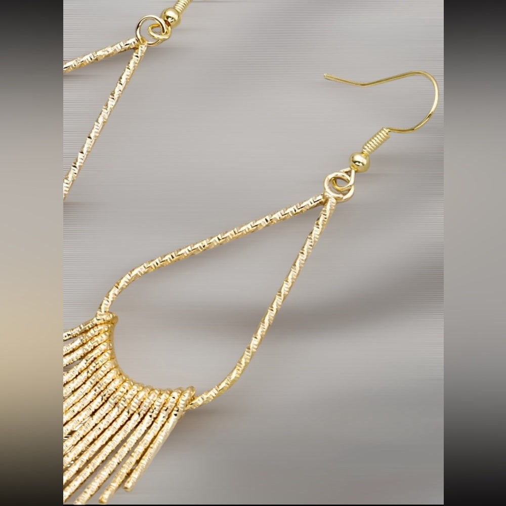 Elegant Gold Dangle Earrings
