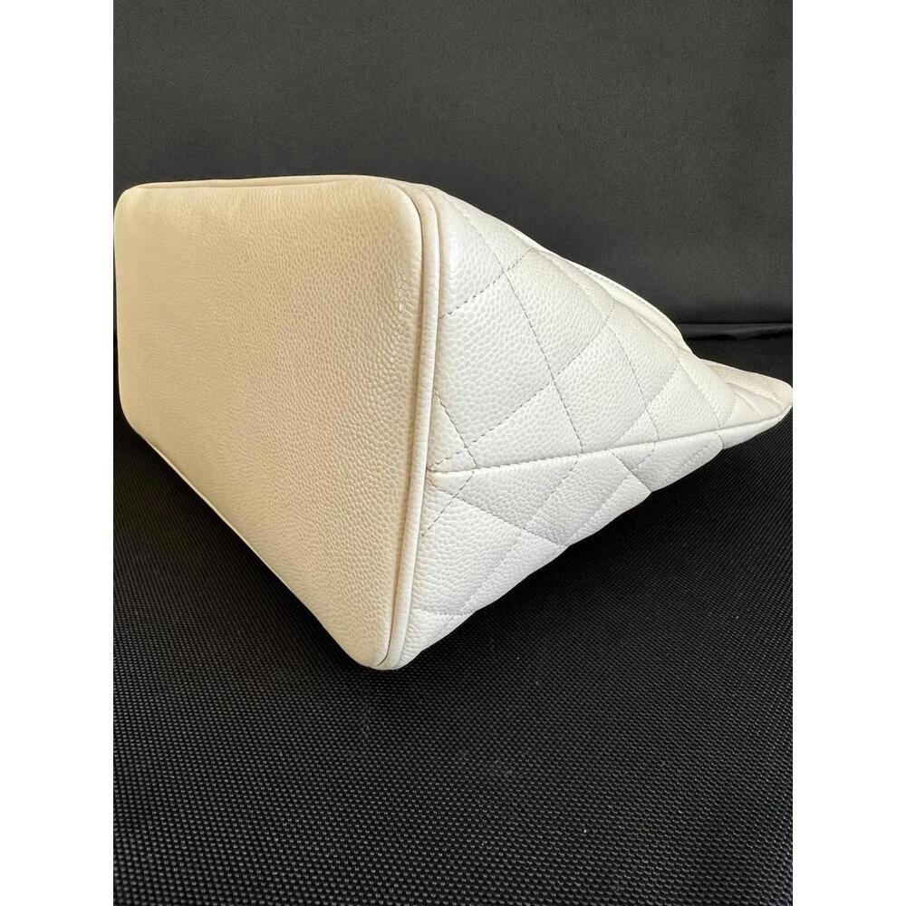 CHANEL Medallion Shoulder Bag White Leather