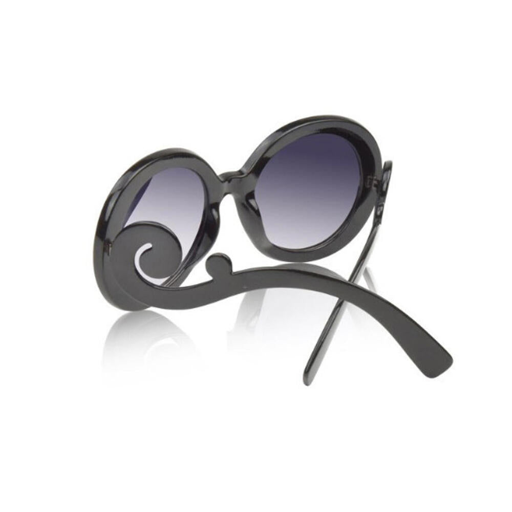 Retro Ladies Butterfly Round Sunglasses Trendy Fashion Bright Black Frame