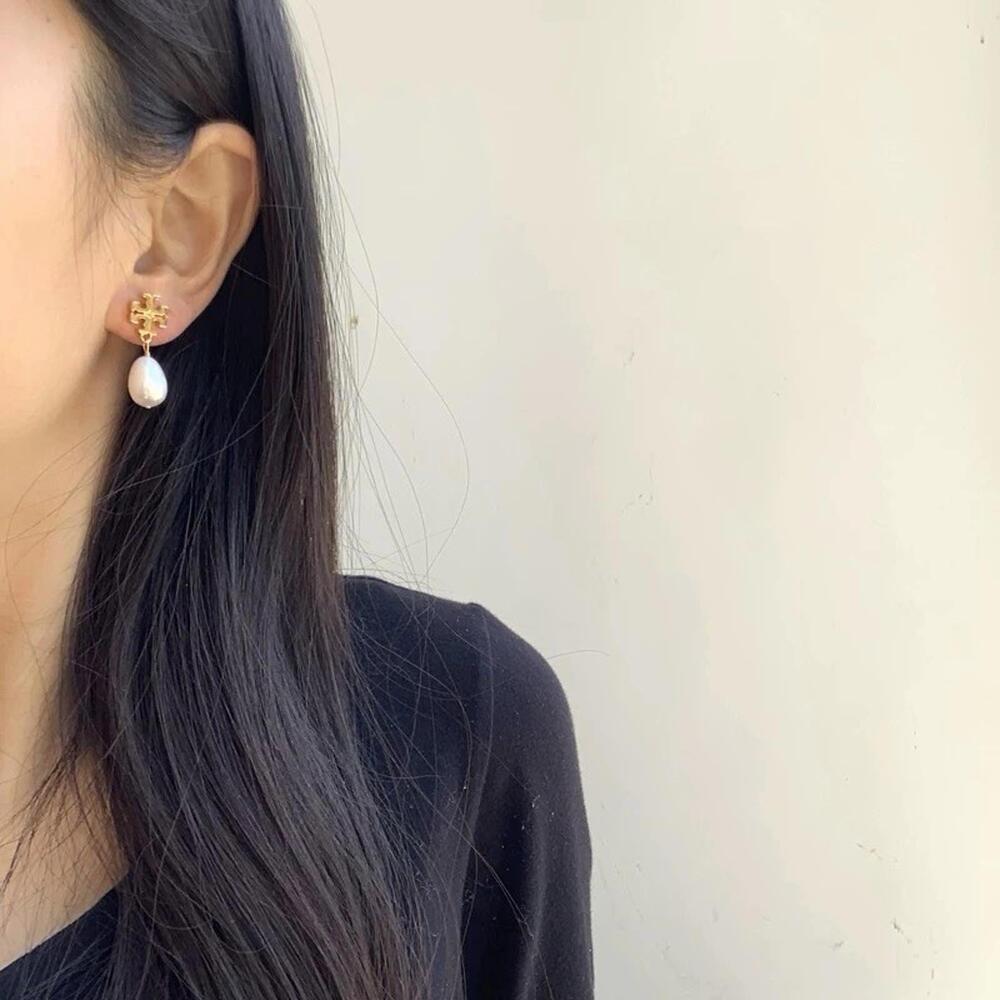 Stunning Tory Burch Pearl Drop Earrings