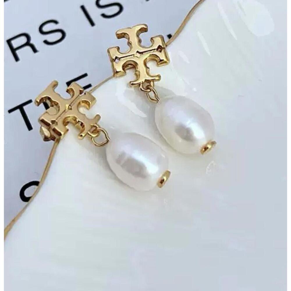 Stunning Tory Burch Pearl Drop Earrings
