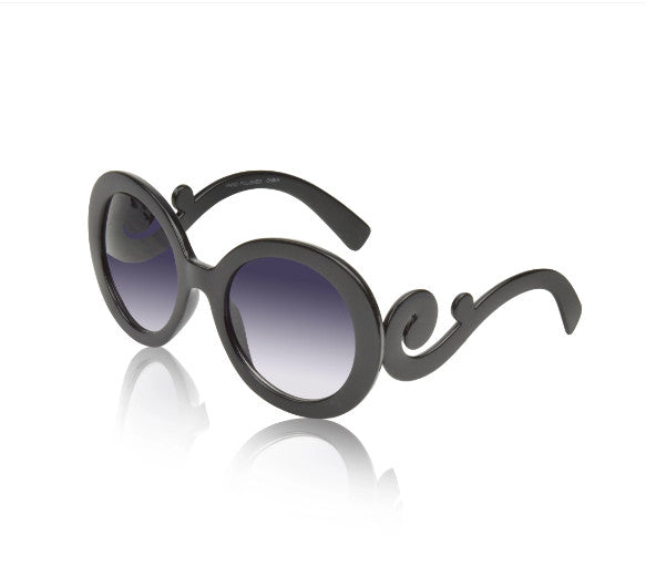 Retro Ladies Butterfly Round Sunglasses Trendy Fashion Bright Black Frame
